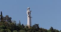 مجسمه مادر گرجستان (کارتلیس ددا)