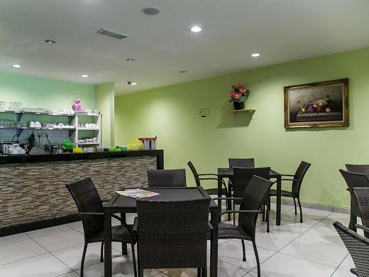 هتل اویو رومز چراز تامان مالوری کوالالامپور-0