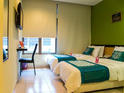 هتل اویو رومز چراز تامان مالوری کوالالامپور-1