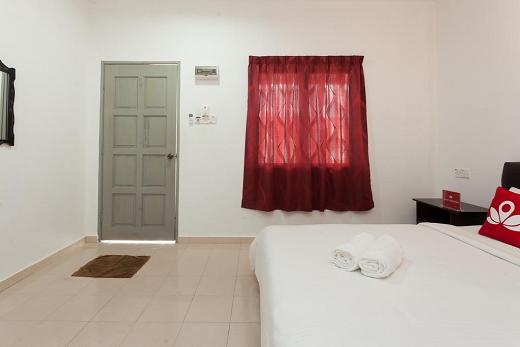 هتل زن رومز پانتای تانجونگ مالی لنکاوی-1