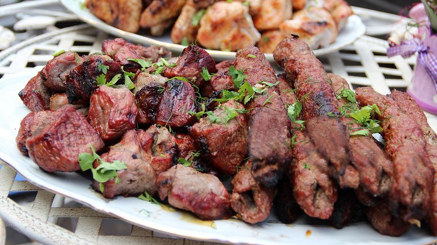 غذاهای باکو ، کباب و شیشلیک آذربایجانی